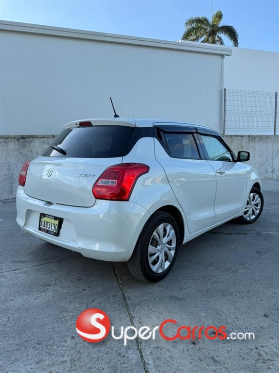 2020 Suzuki Swift — foto 4 / 9
