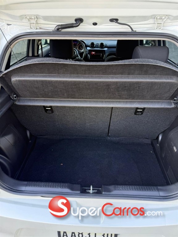2020 Suzuki Swift — foto 8 / 9