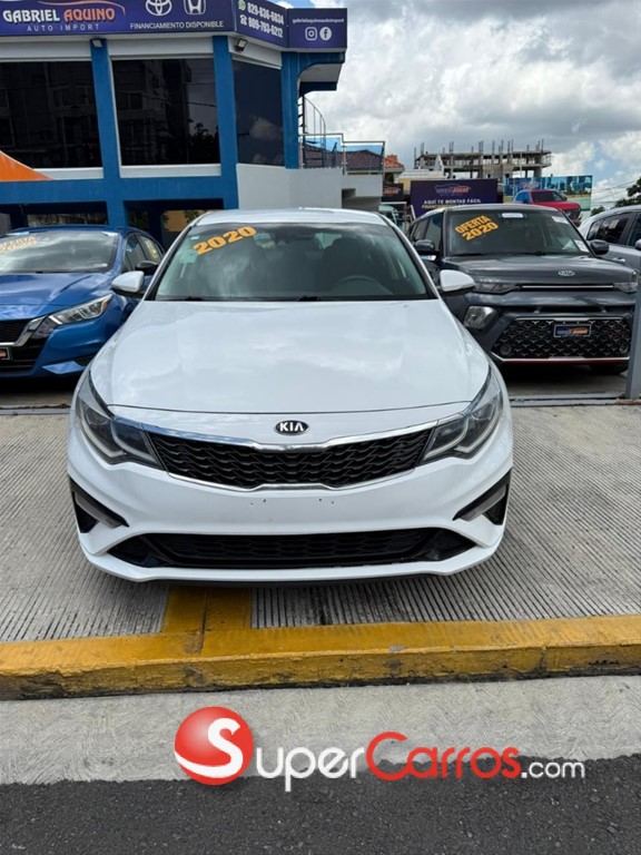 2020 Kia Optima LX — foto 2 / 10