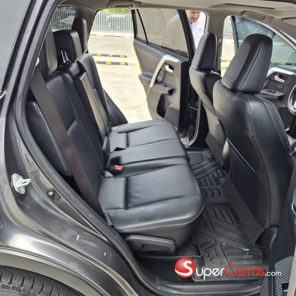 2014 Toyota RAV4 Limited — foto 8 / 12