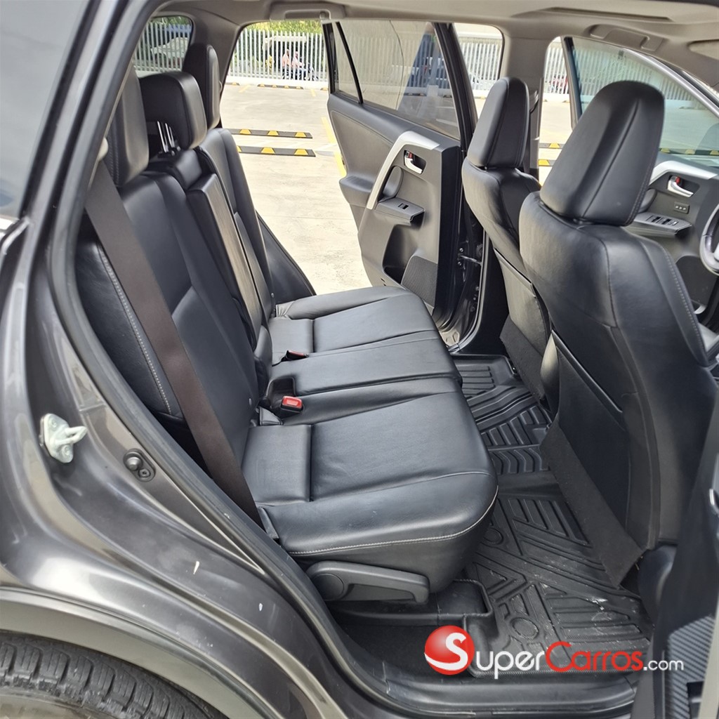2014 Toyota RAV4 Limited — foto 9 / 12