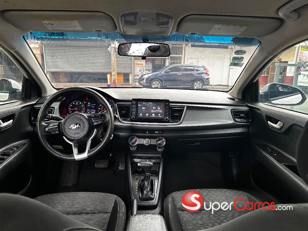 2020 Kia Rio — foto 9 / 9