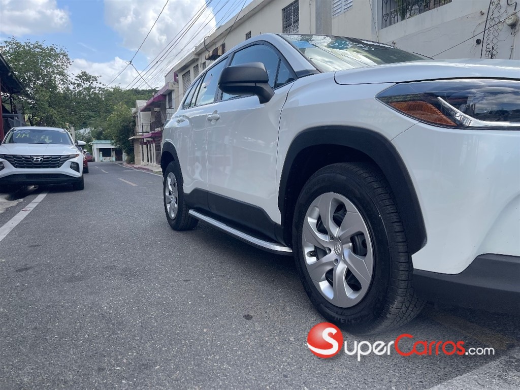 2023 Toyota Corolla Cross — foto 2 / 9