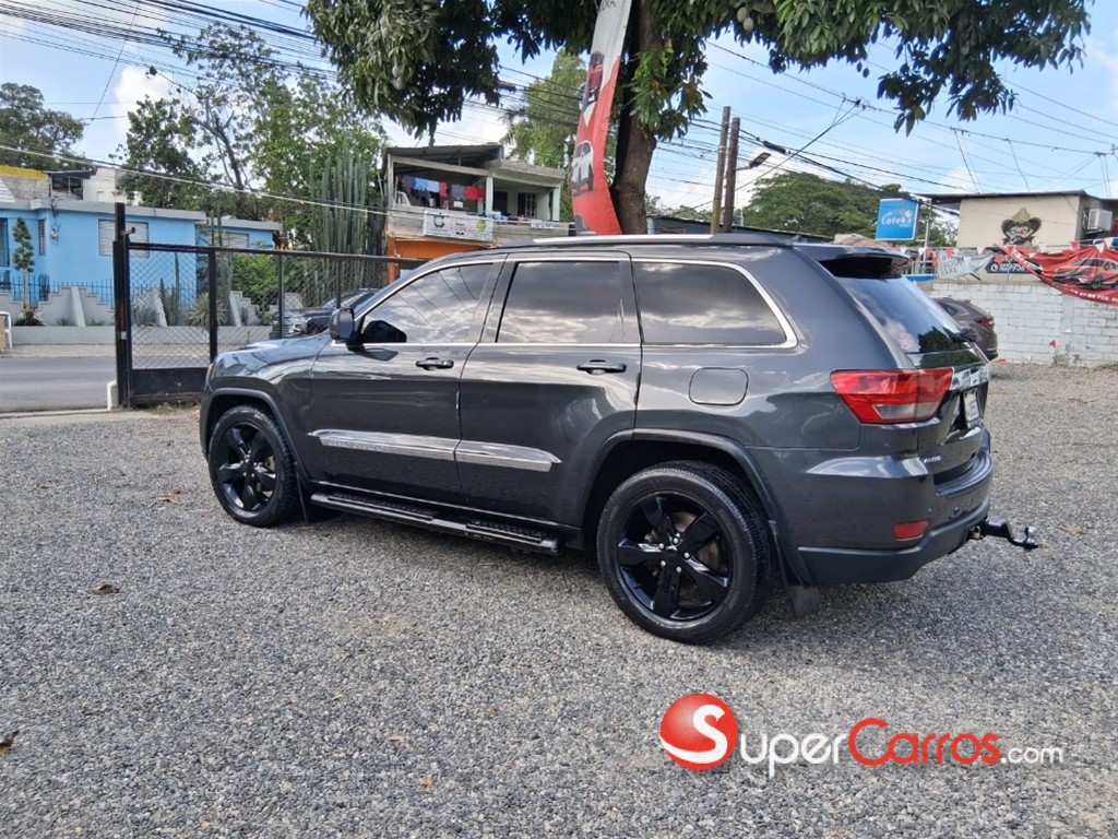 2011 Jeep Grand Cherokee Laredo 4x4 — foto 3 / 8