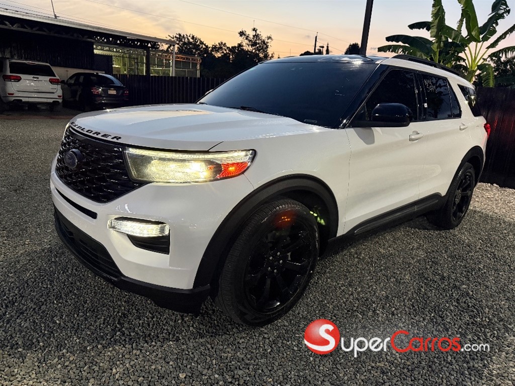 2020 Ford Explorer XLT — foto 4 / 11