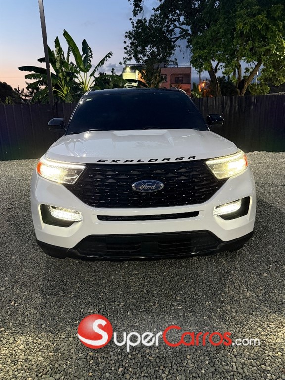 2020 Ford Explorer XLT — foto 5 / 11