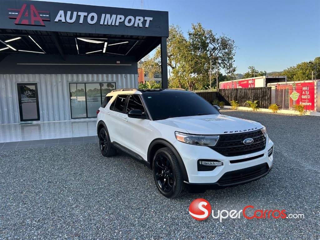 2020 Ford Explorer XLT — foto 9 / 11