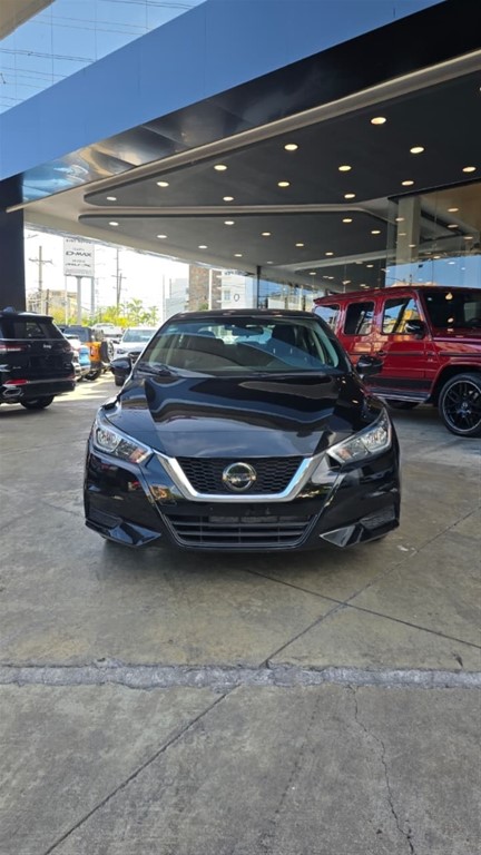 2021 Nissan Versa SV — foto 2 / 11