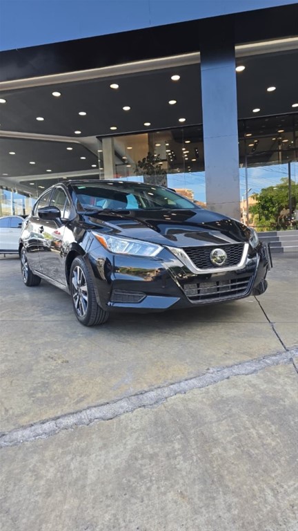 2021 Nissan Versa SV — foto 3 / 11