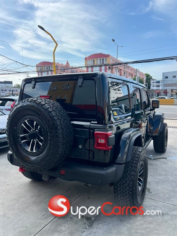 2024 Jeep Wrangler Rubicon X — foto 8 / 12