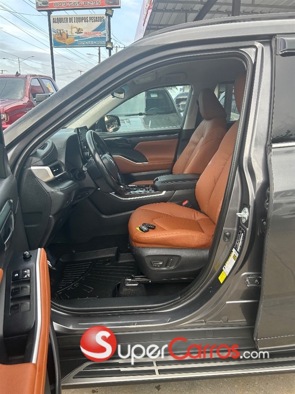 2021 Toyota Highlander — foto 7 / 12