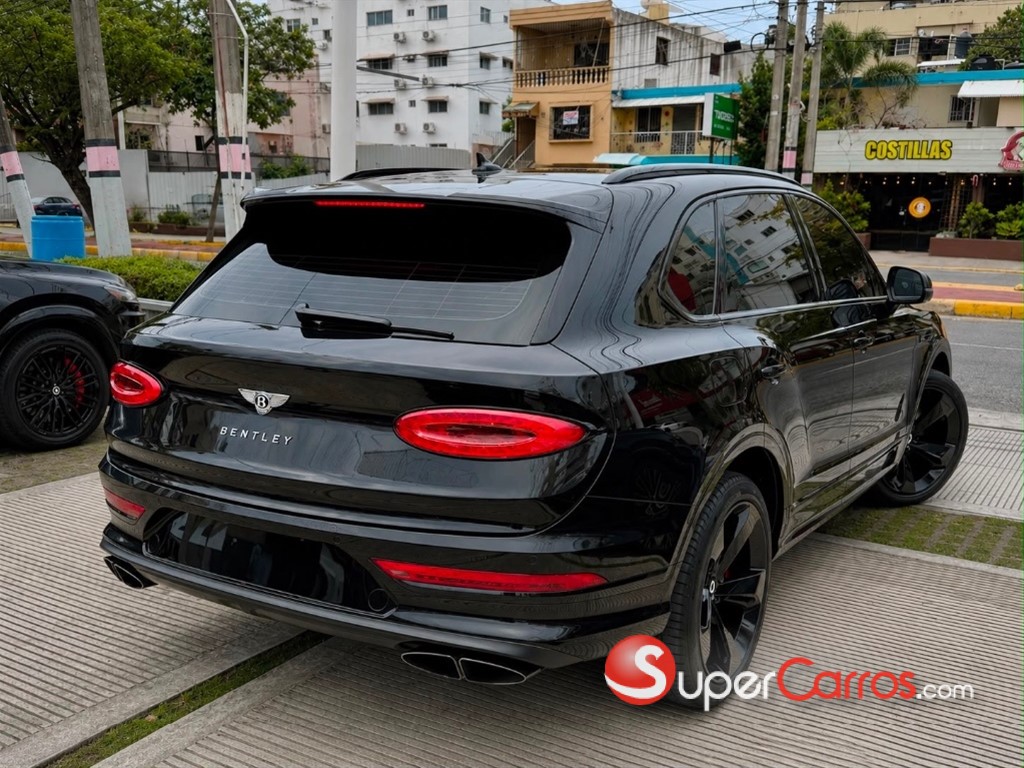 2023 Bentley Bentayga — foto 12 / 12