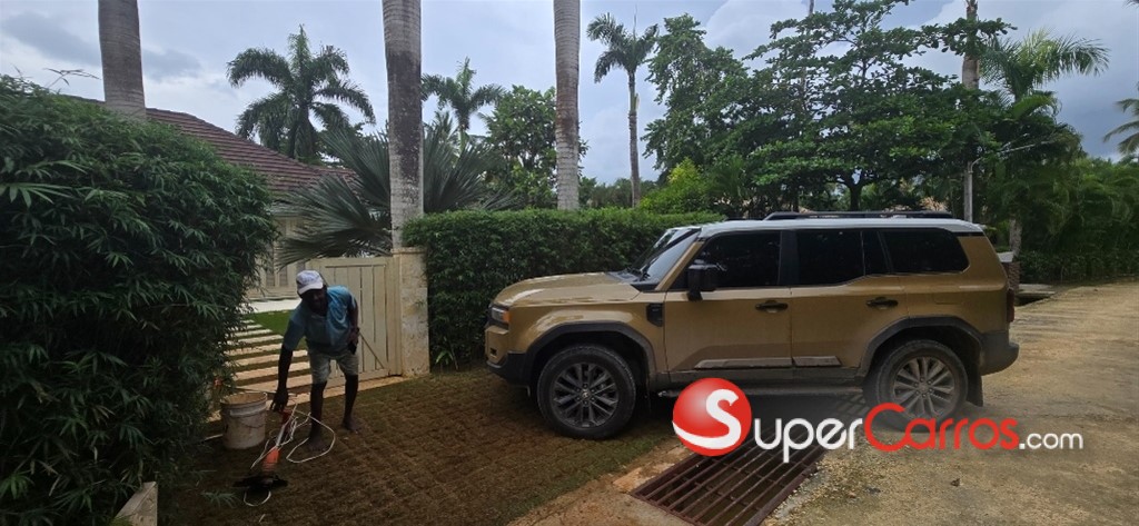 2024 Toyota Land Cruiser Prado Adventure