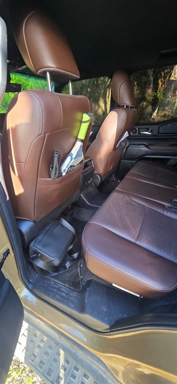 2024 Toyota Land Cruiser Prado Adventure — foto 10 / 10