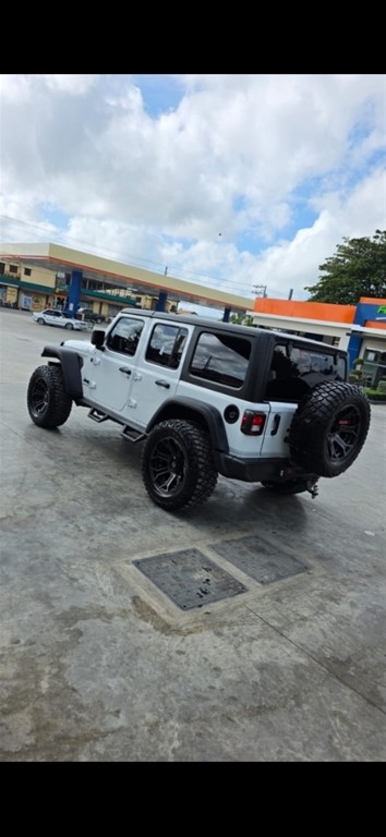 2024 Jeep Wrangler Willys Wheeler — foto 7 / 9