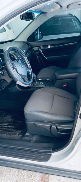 2013 Kia Sorento — foto 9 / 12