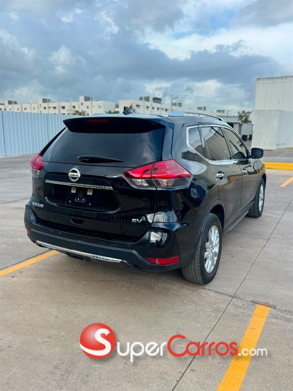 2019 Nissan Rogue SV — foto 12 / 12