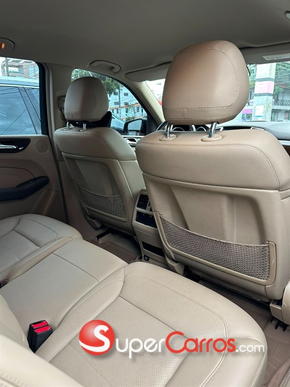 2015 Mercedes-Benz Clase ML 300 4 Matic — foto 4 / 7