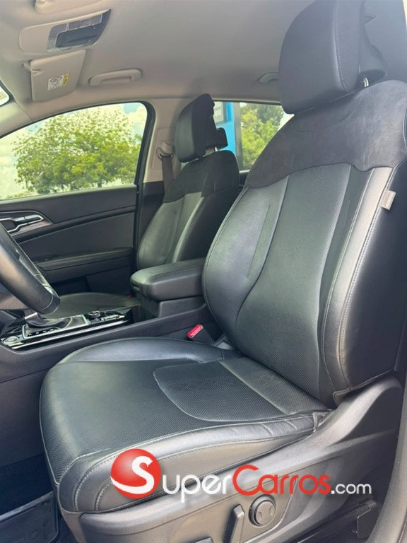 2024 Kia Sportage Luxury — foto 8 / 10
