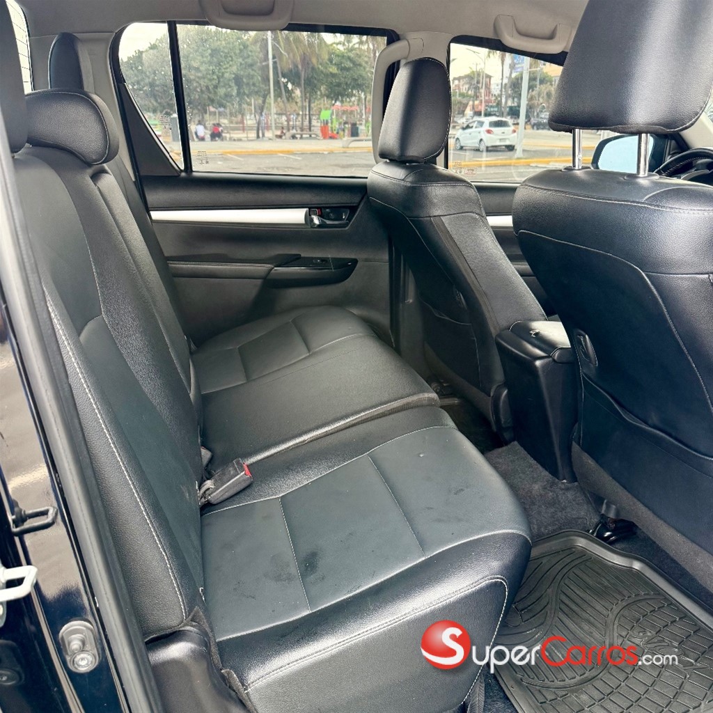 2022 Toyota Hilux Full 2.8 — foto 9 / 11
