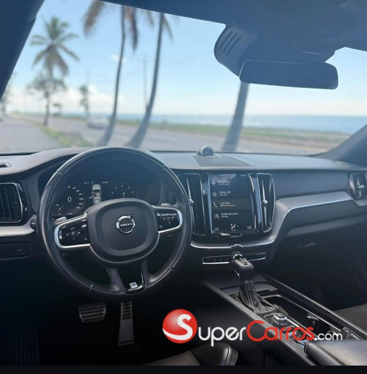 2018 Volvo XC60 — foto 2 / 7