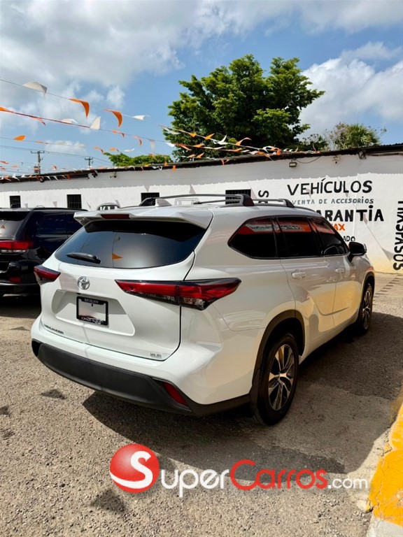 2022 Toyota Highlander XLE — foto 4 / 12