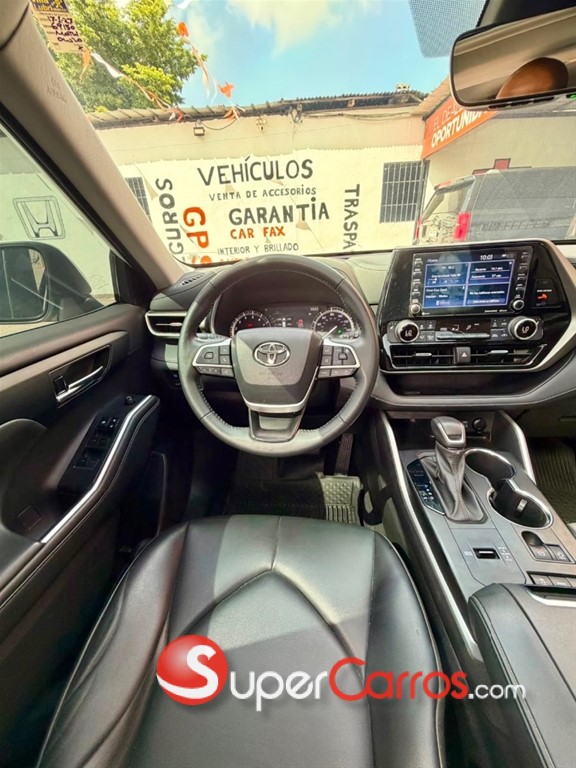 2022 Toyota Highlander XLE — foto 6 / 12