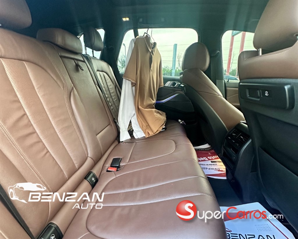2020 BMW X 5 XDRIVE 40i — foto 6 / 9