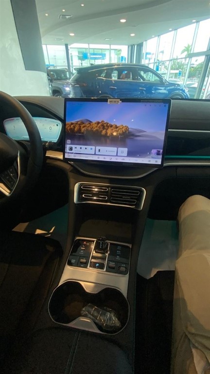 2027 BYD Song Plus — foto 4 / 9