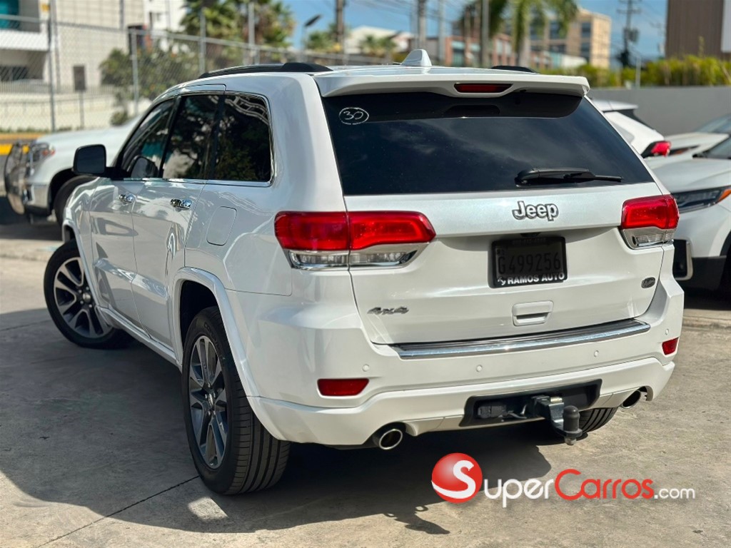 2017 Jeep Grand Cherokee Overland — foto 2 / 12