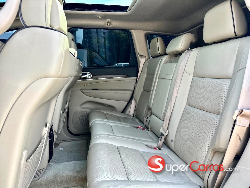 2017 Jeep Grand Cherokee Overland — foto 7 / 12