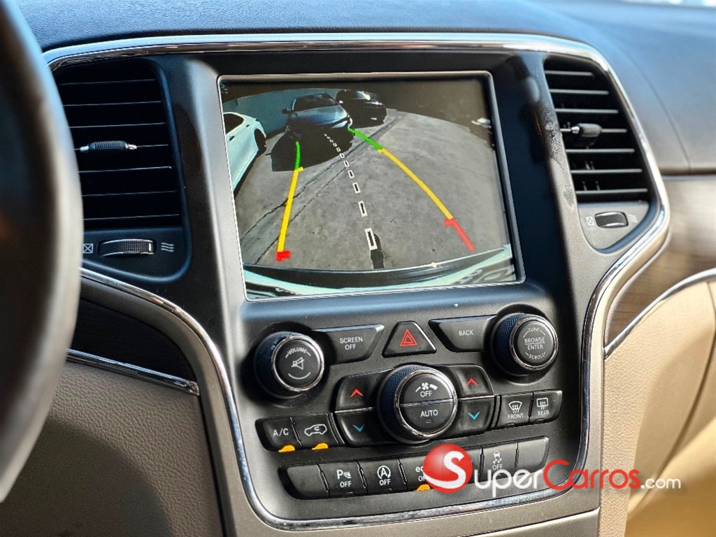 2017 Jeep Grand Cherokee Overland — foto 12 / 12