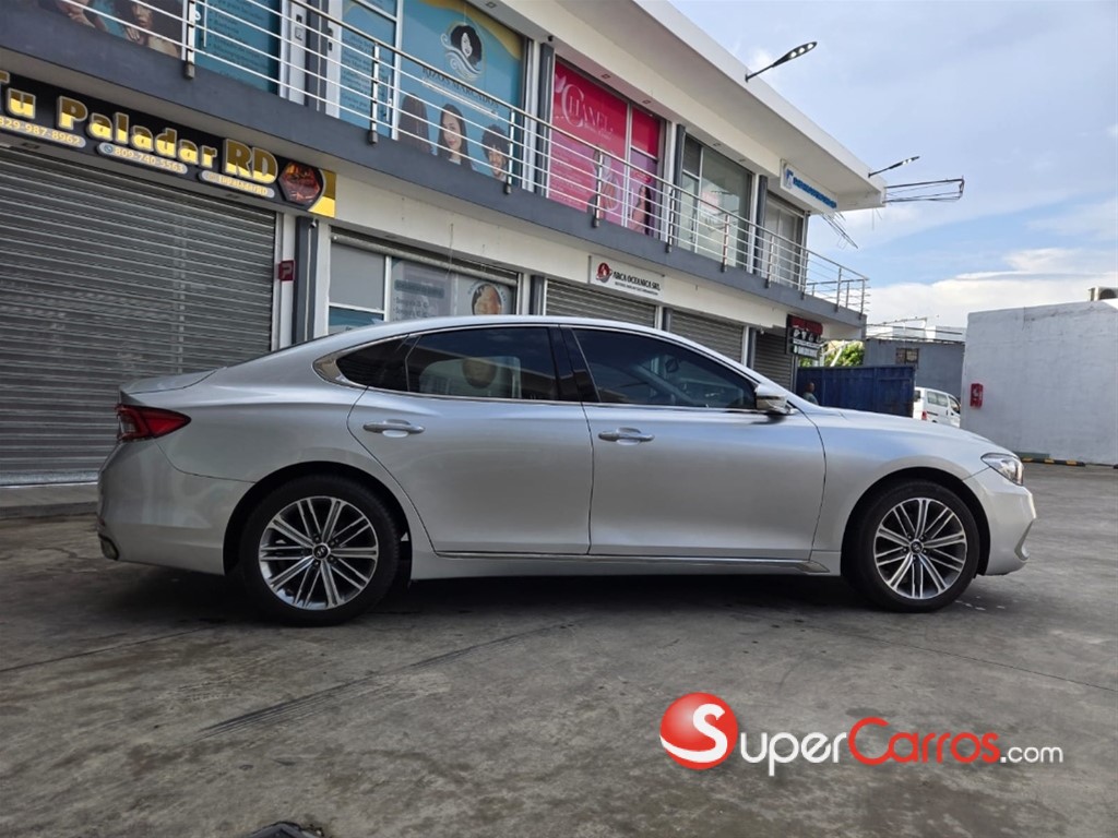 2018 Hyundai Grandeur — foto 9 / 11