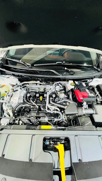 2025 Nissan X-Trail Advance — foto 8 / 10