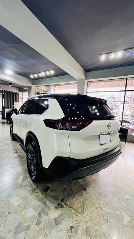 2025 Nissan X-Trail Advance — foto 10 / 10