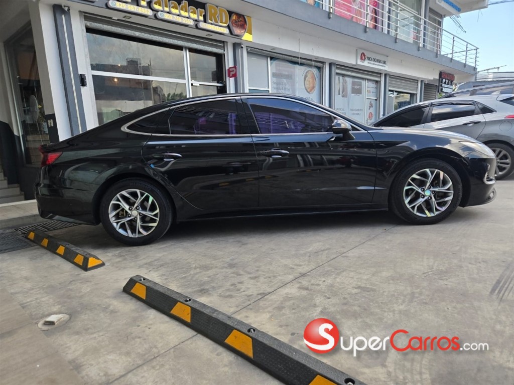 2020 Hyundai Sonata DN8 — foto 10 / 12