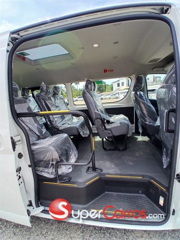 2026 Toyota Hiace — foto 6 / 11