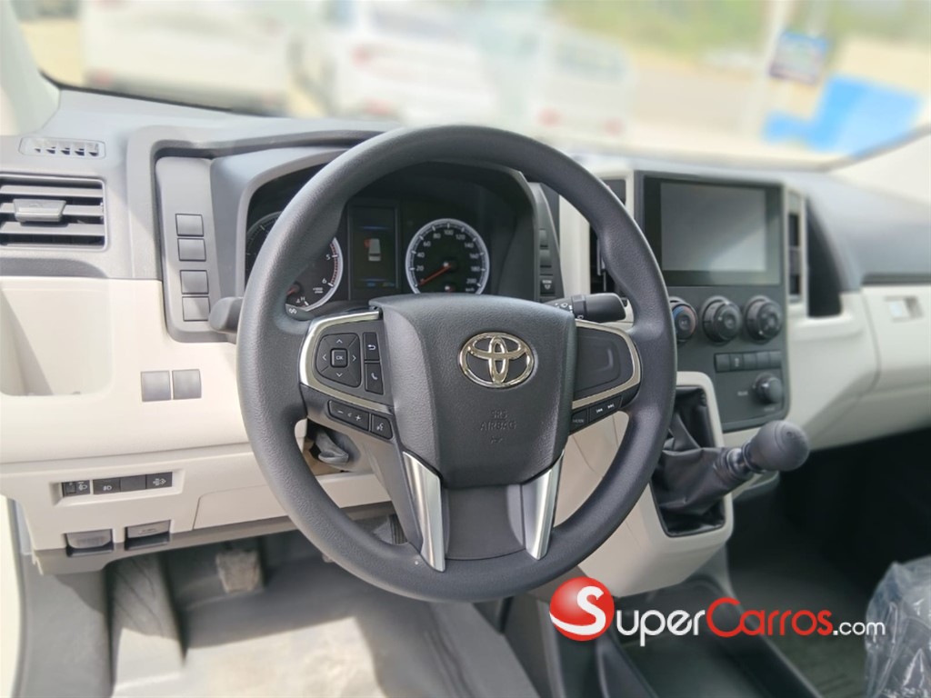 2026 Toyota Hiace — foto 7 / 11