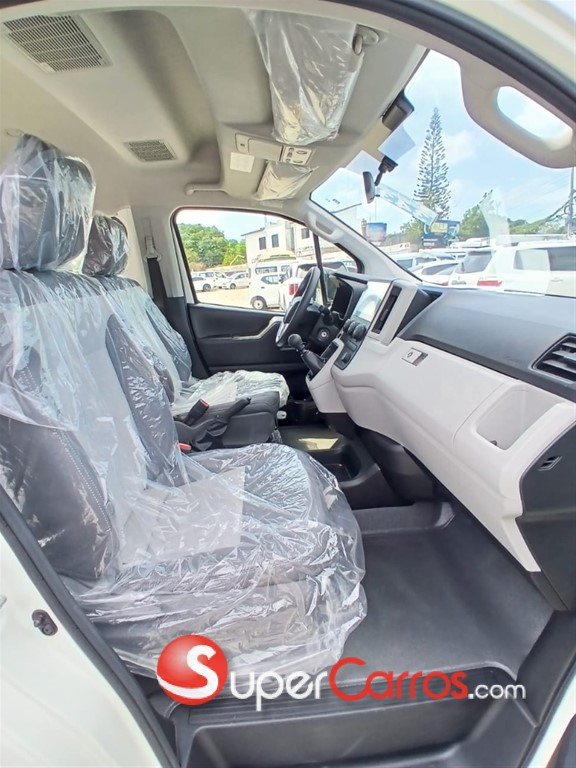 2026 Toyota Hiace — foto 10 / 11