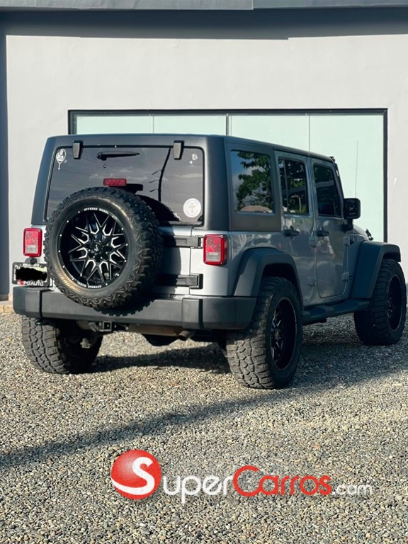 2016 Jeep Wrangler Rubicon — foto 3 / 8