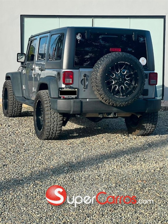 2016 Jeep Wrangler Rubicon — foto 4 / 8