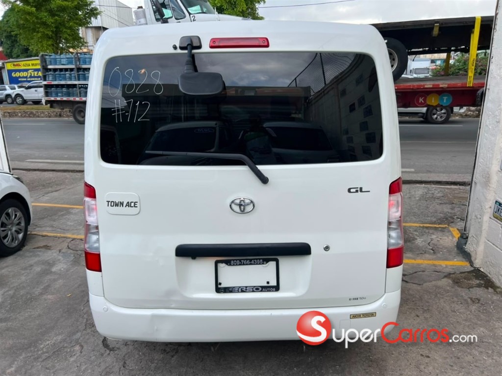 2021 Toyota Town-Ace — foto 8 / 12