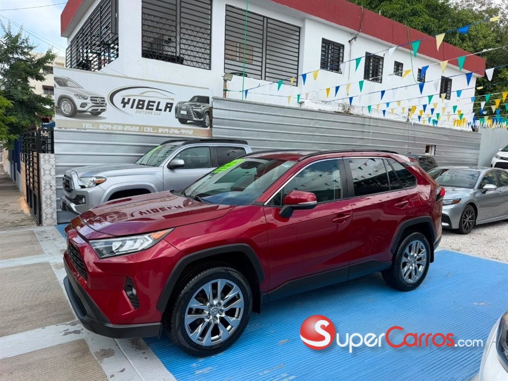 2021 Toyota RAV4 XLE
