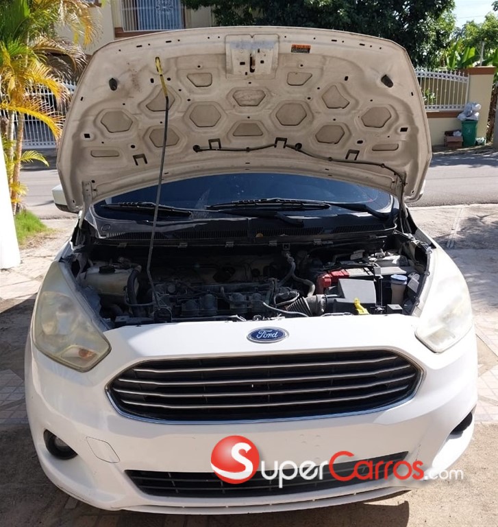 2017 Ford Figo — foto 5 / 10