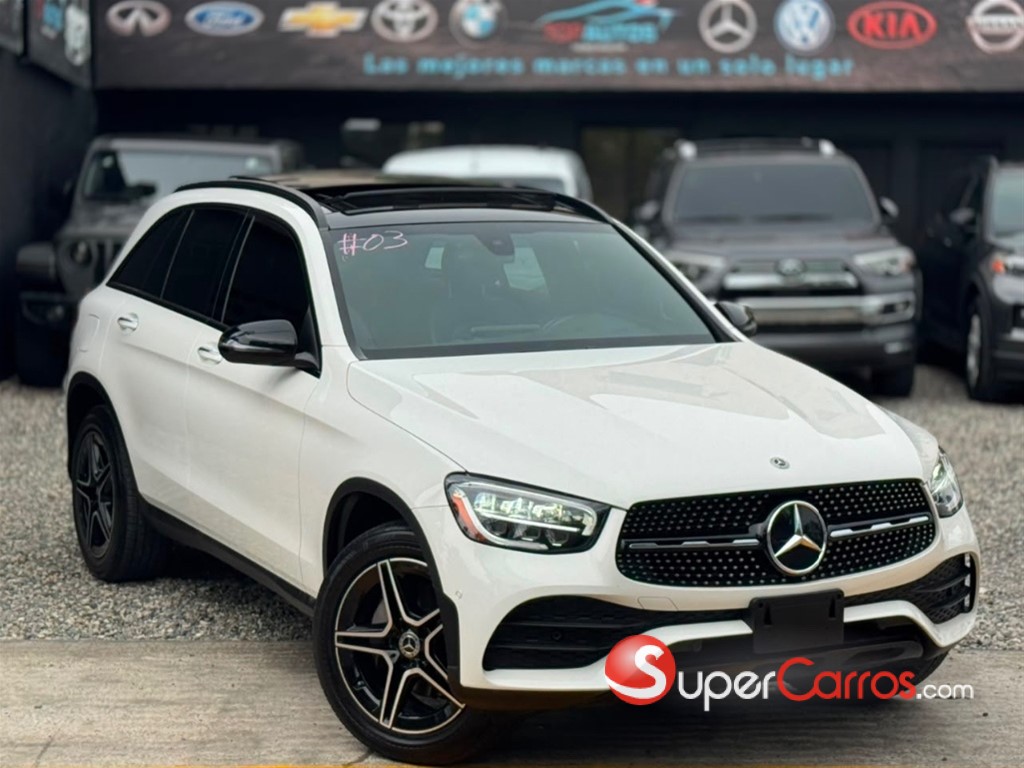 2021 Mercedes-Benz Clase C 300 4 Matic — foto 2 / 8