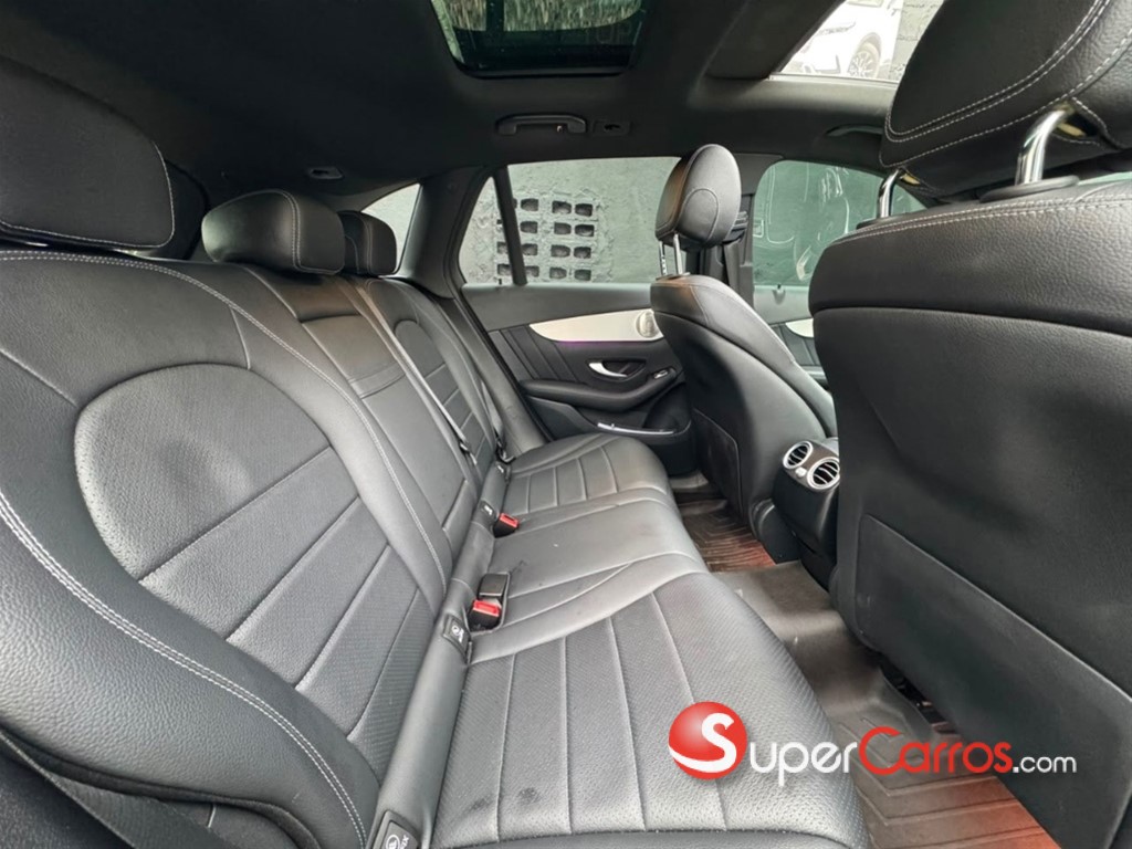 2021 Mercedes-Benz Clase C 300 4 Matic — foto 7 / 8