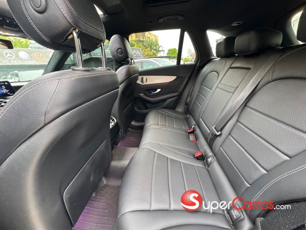 2021 Mercedes-Benz Clase C 300 4 Matic — foto 8 / 8