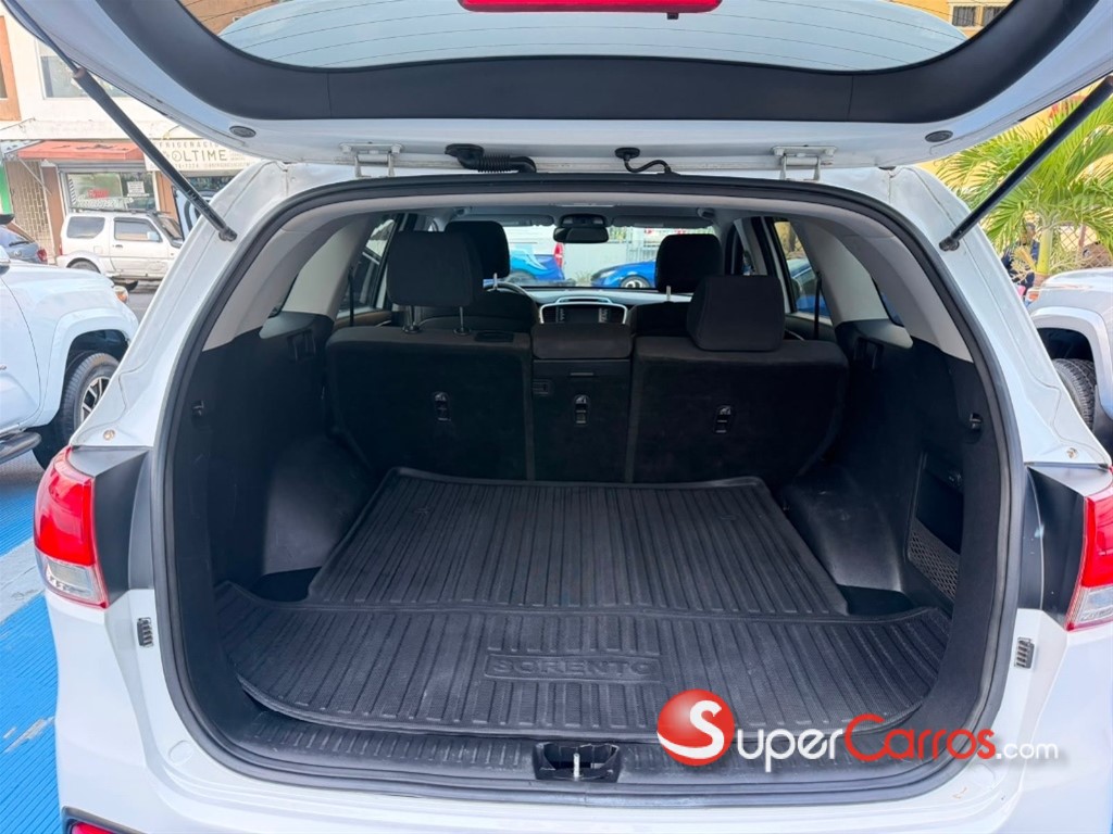 2017 Kia Sorento — foto 12 / 12
