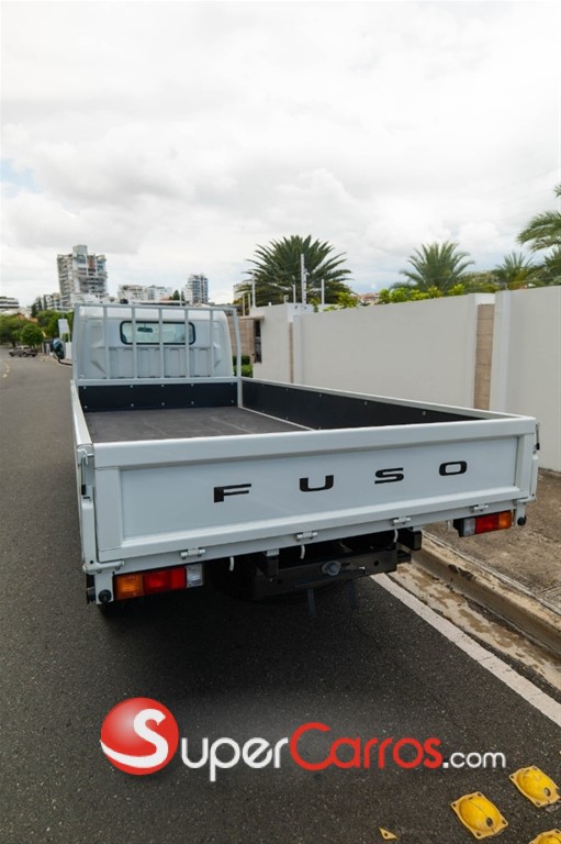 2027 Mitsubishi Motors Fuso Canter — foto 6 / 9