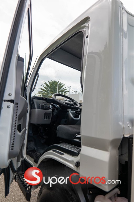 2027 Mitsubishi Motors Fuso Canter — foto 9 / 9